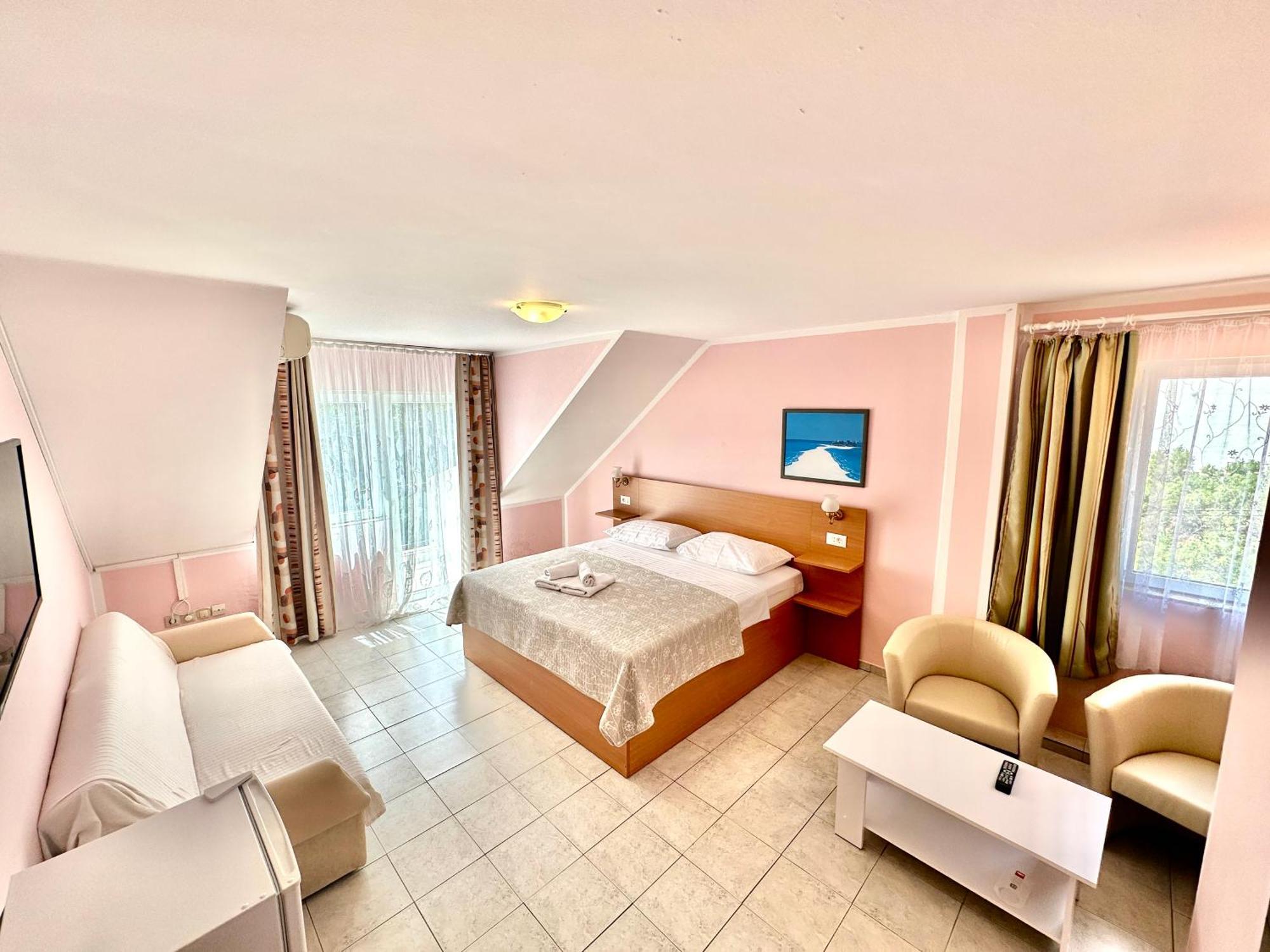 Pansion Begic Hotel Omiš Eksteriør billede