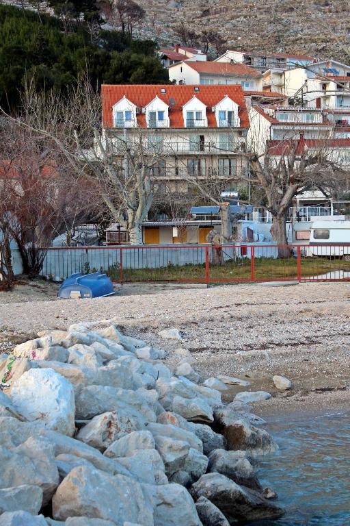 Pansion Begic Hotel Omiš Eksteriør billede