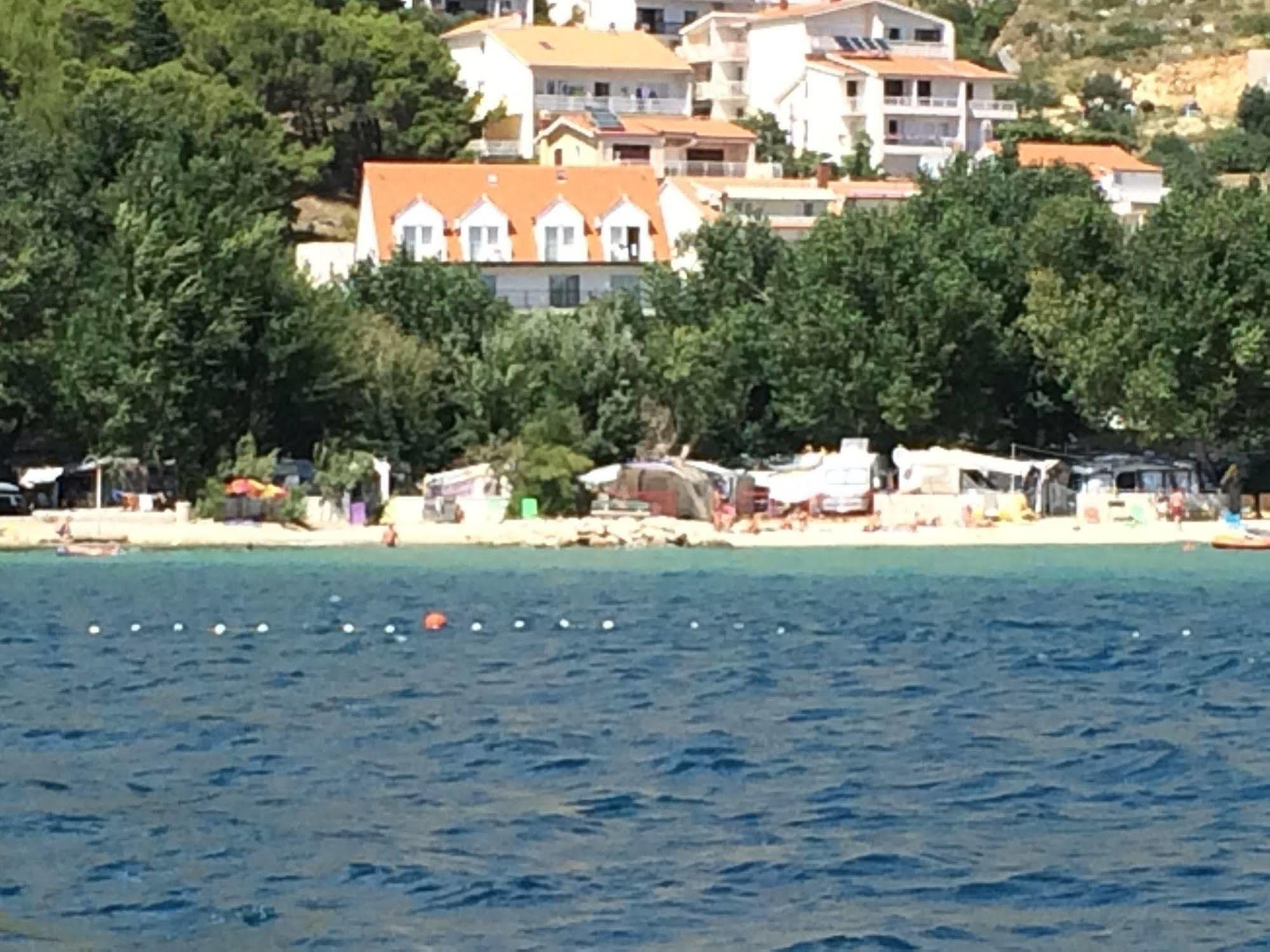 Pansion Begic Hotel Omiš Eksteriør billede