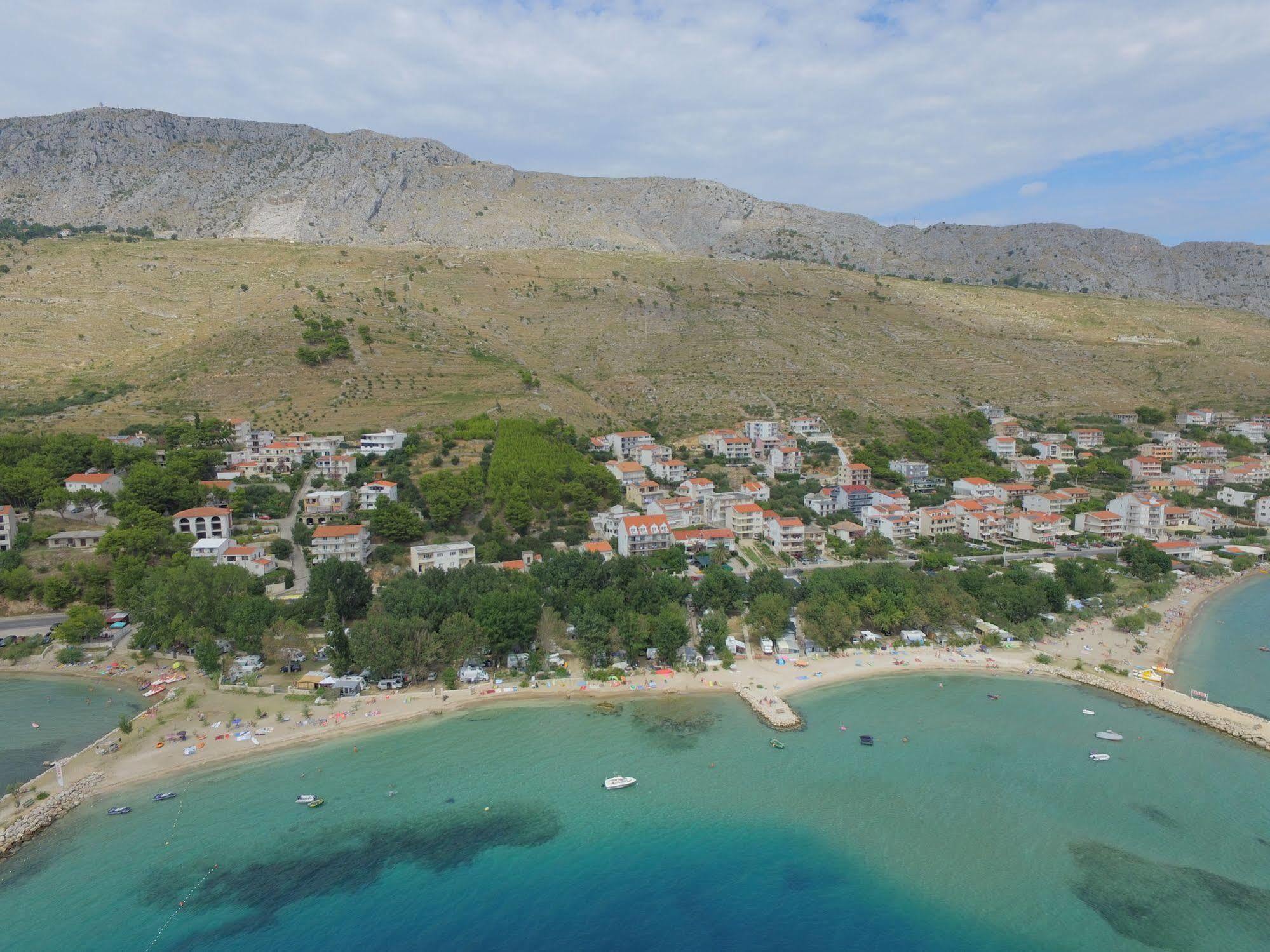 Pansion Begic Hotel Omiš Eksteriør billede